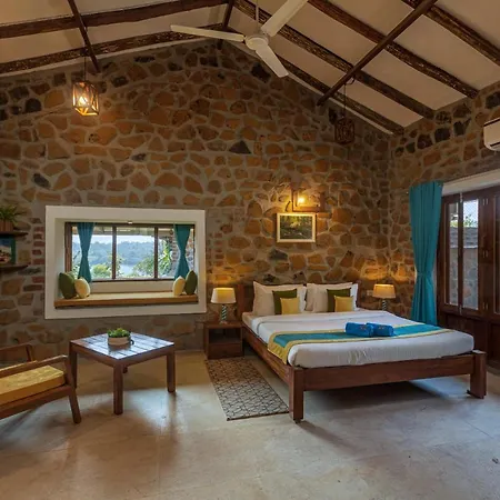 Saffronstays Lake House Marigold, Nashik - Rustic Cottages With Private Plunge Pool Exterior photo