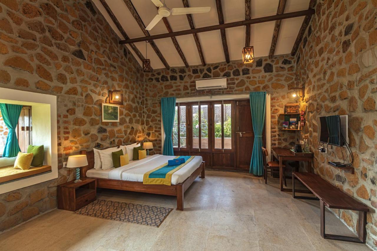 Saffronstays House Marigold, - Rustic With Private Plunge Pool Holiday home *