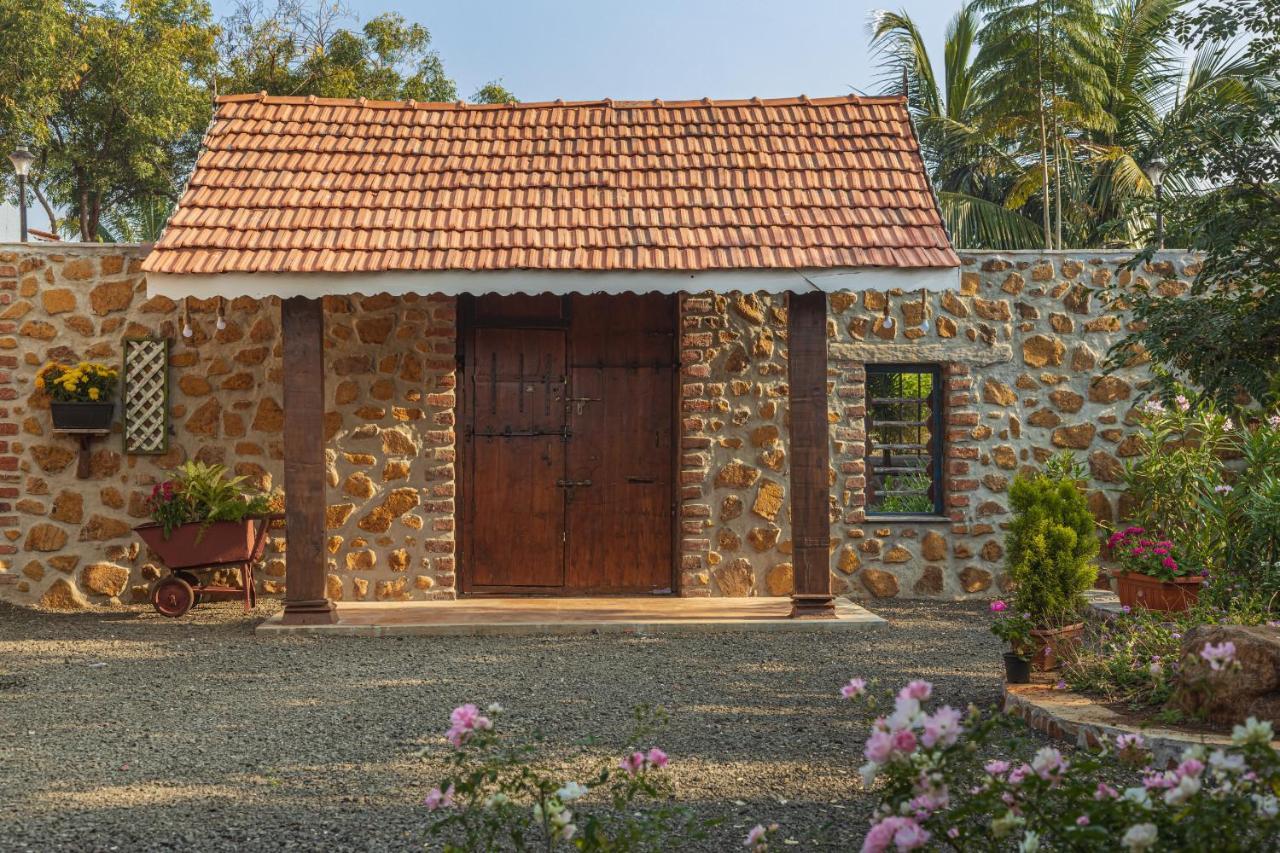 Saffronstays House Marigold, - Rustic With Private Plunge Pool Holiday home